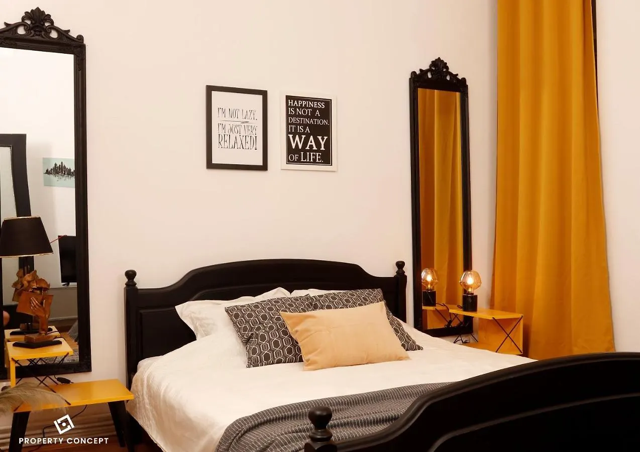 Bohemian Central Concept Studio Bucureşti